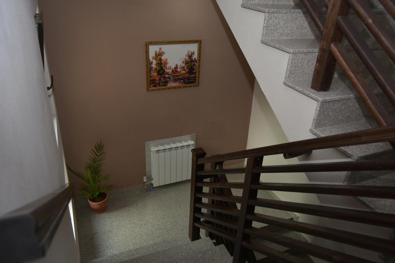 Family Hotel Balkana Apriltsi  Extérieur photo